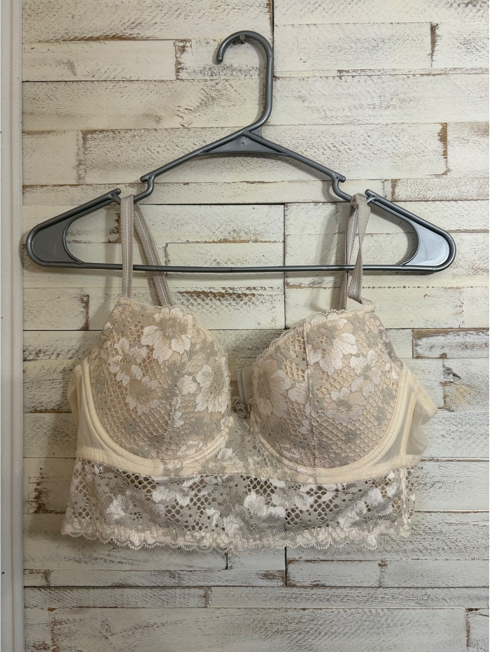 Adore Me 36C white floral lace bra